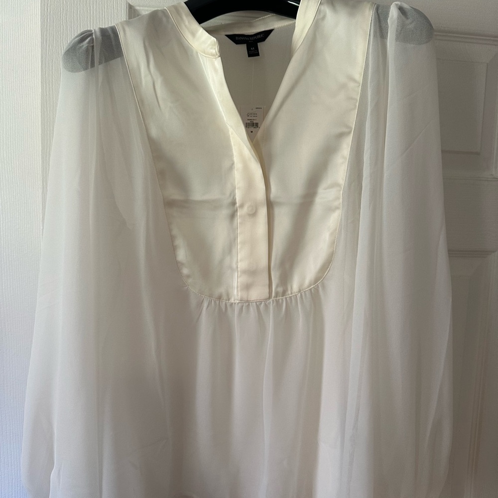 New with tags Banana Republic Cream Blouse with Sheer Sleeves